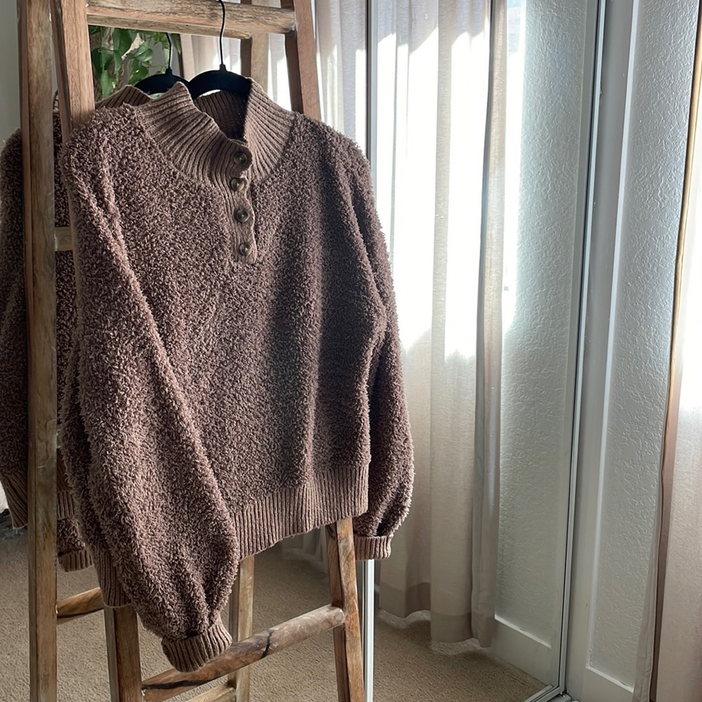 Fuzzy 1/4 Buttoned Sweater